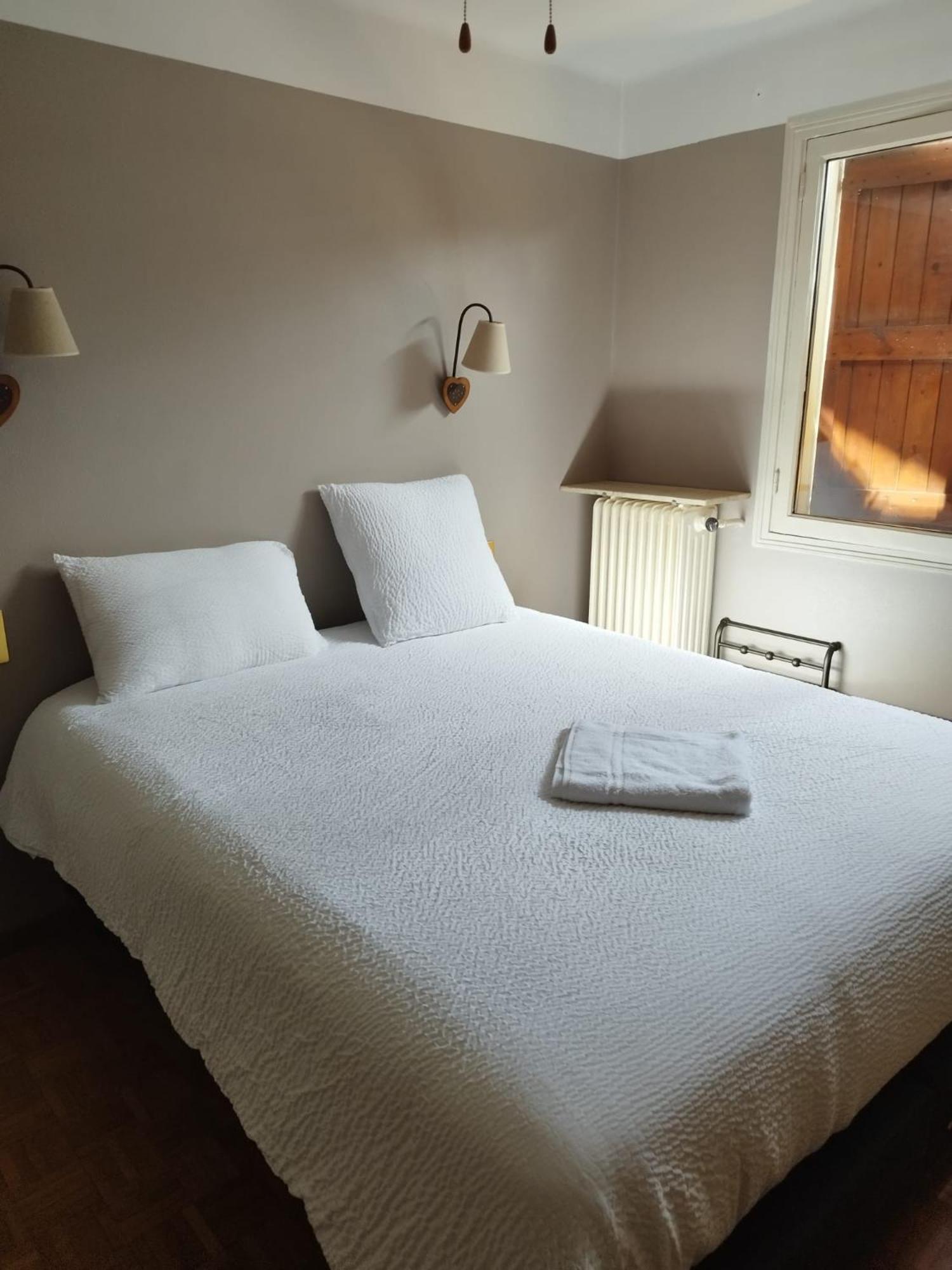 Appart'Hotel Des 3 Vallees Le Pied A Terre Seranon Екстер'єр фото